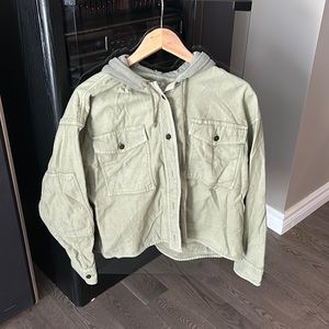 American Eagle crop top light army green sweater